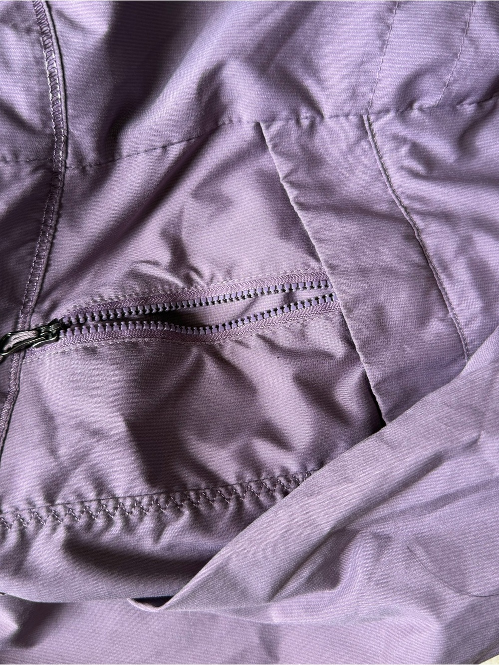 Women’s Lightweight Lavender Hooded Jacket